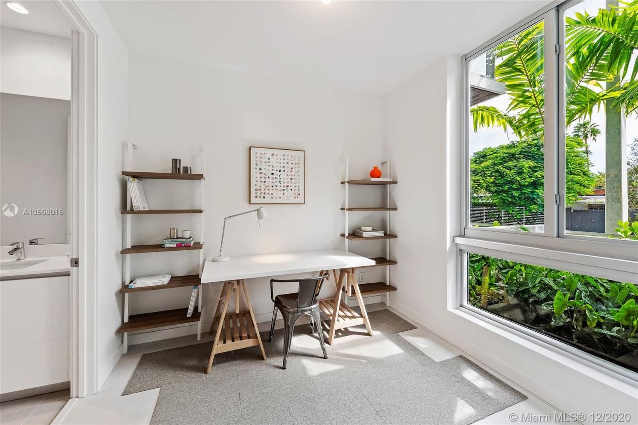 Flat in Miami, USA, 160 m² - picture 12