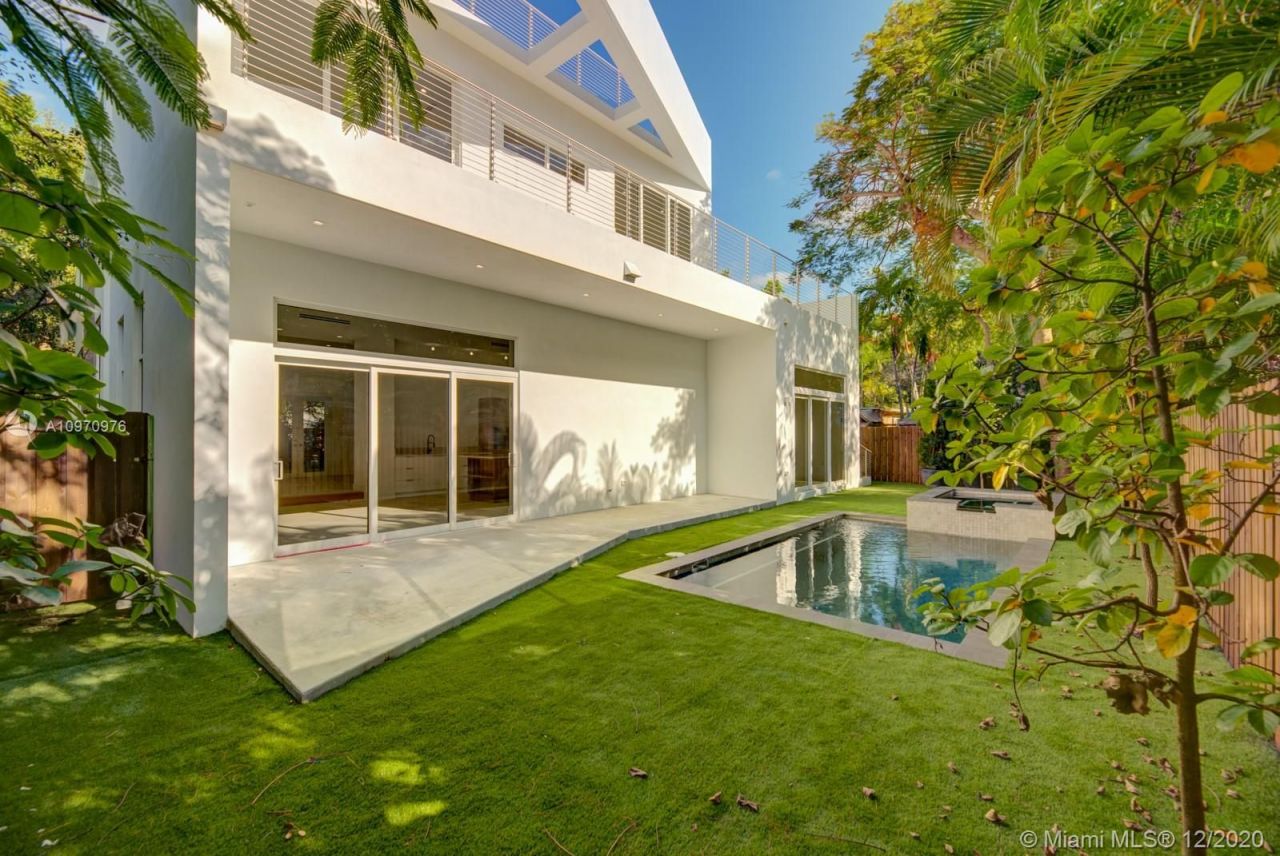 Villa in Miami, USA, 380 m² - picture 1