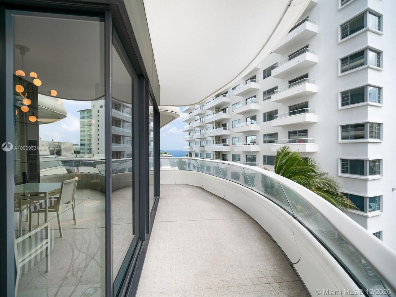 Piso en Miami, Estados Unidos, 110 m² - imagen 14