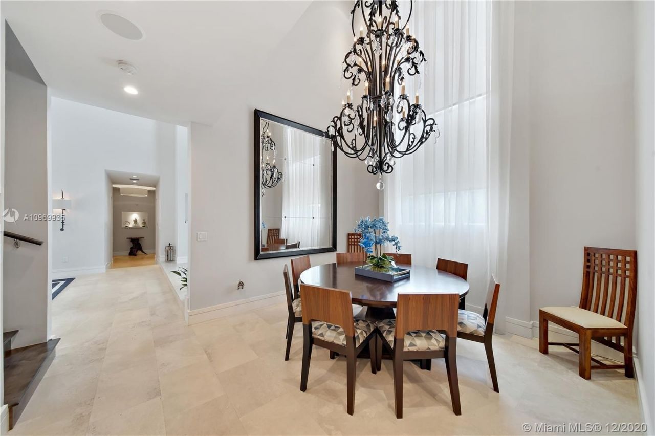 Finca en Miami, Estados Unidos, 450 m² - imagen 15