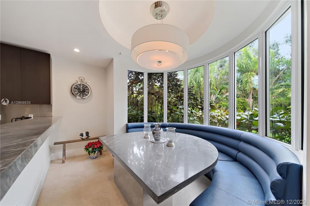 Finca en Miami, Estados Unidos, 450 m² - imagen 9