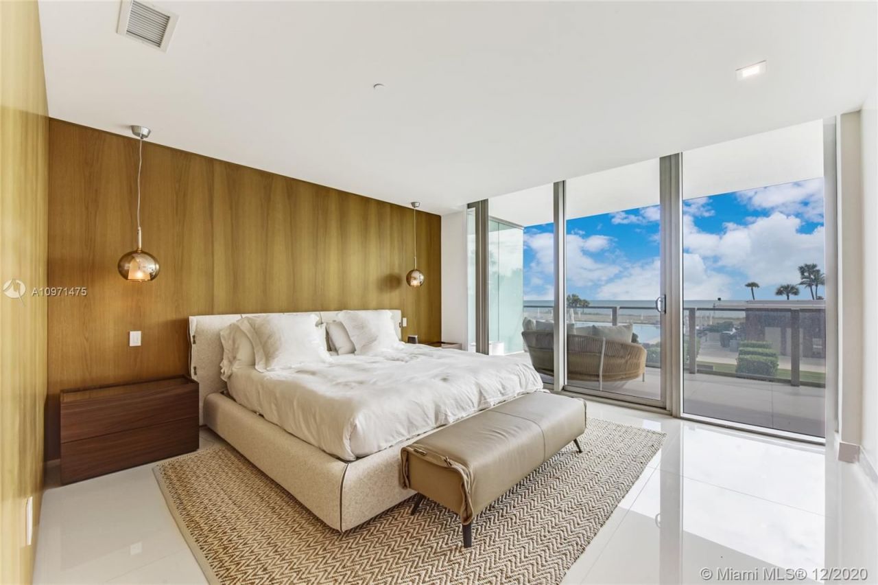 Flat in Miami, USA, 220 m² - picture 6