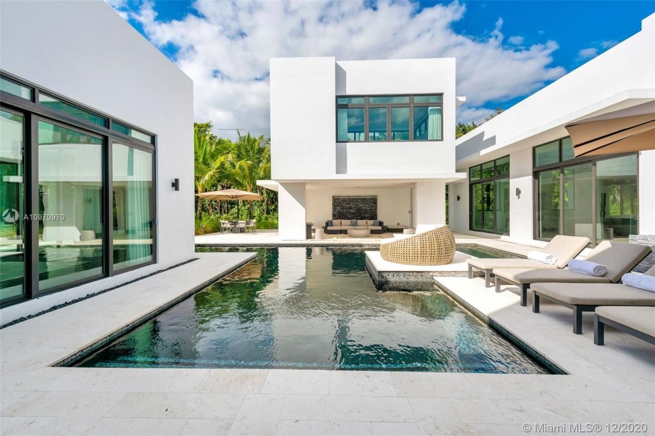 Villa in Miami, USA, 550 m² - picture 1