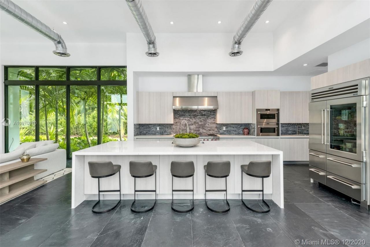 Villa in Miami, USA, 550 m² - picture 4