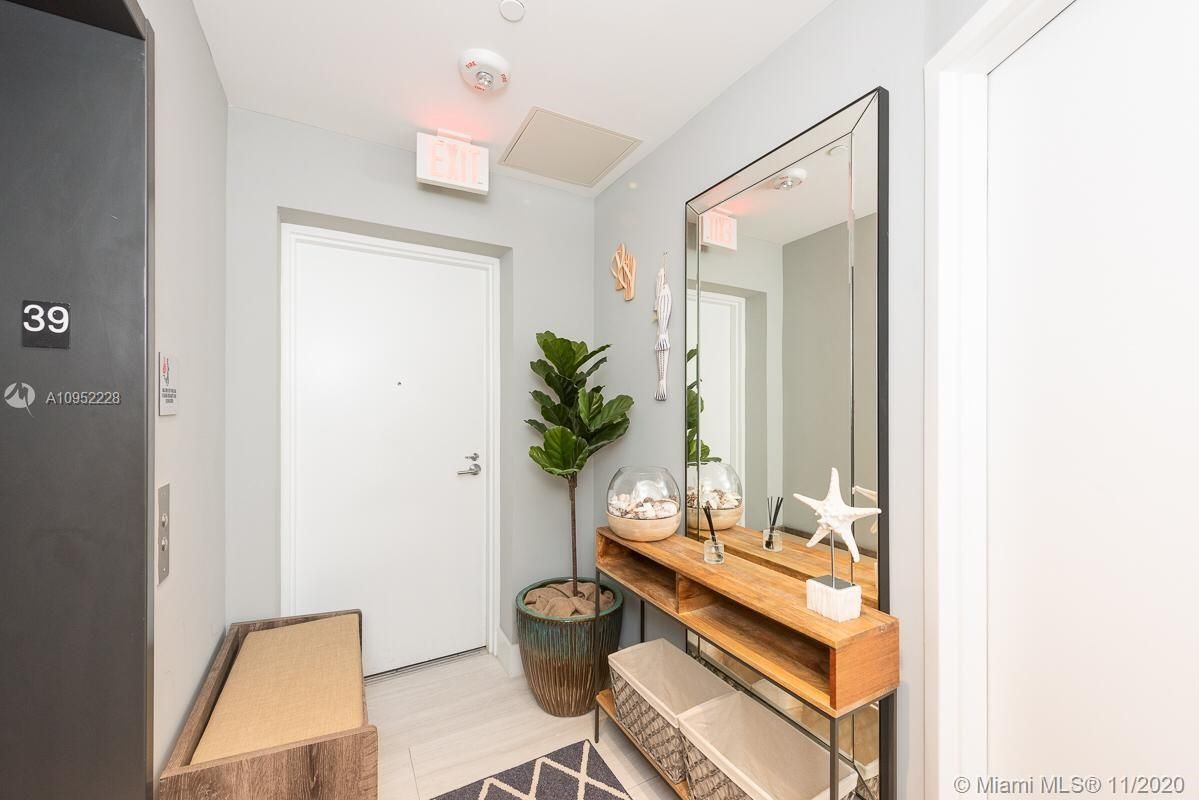 Piso en Miami, Estados Unidos, 100 m² - imagen 13