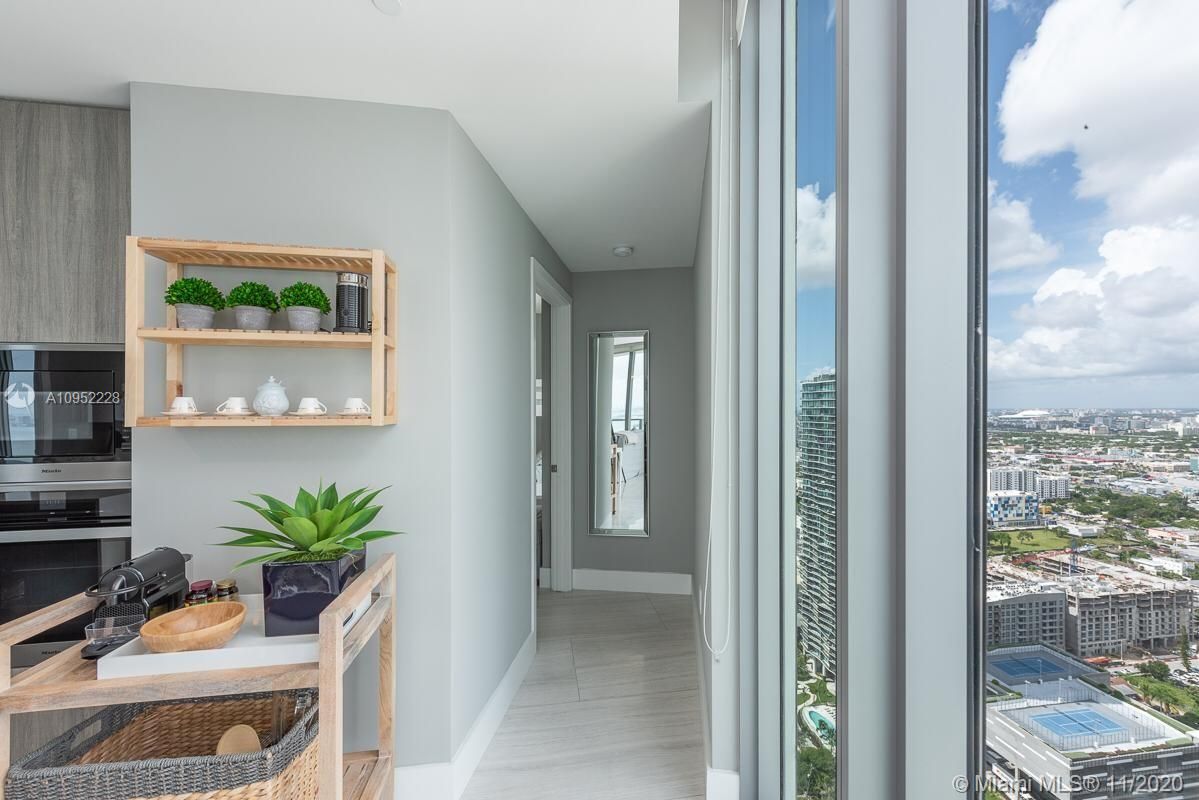 Piso en Miami, Estados Unidos, 100 m² - imagen 12