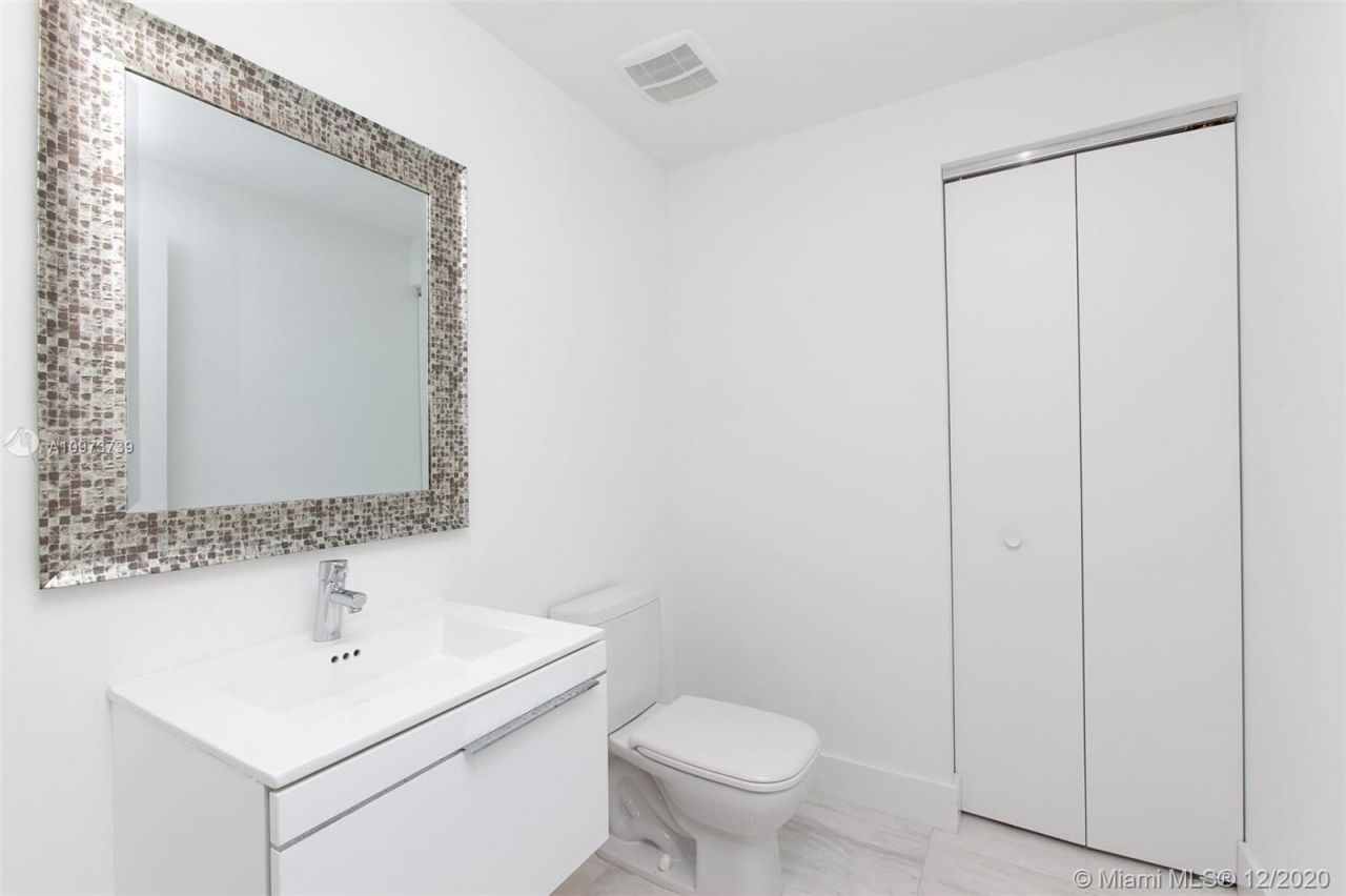 Flat in Miami, USA, 200 m² - picture 5