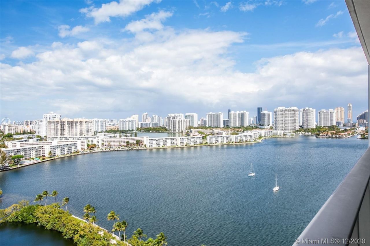 Flat in Miami, USA, 200 m² - picture 3