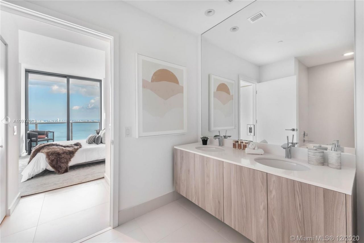 Ático en Miami, Estados Unidos, 220 m² - imagen 4