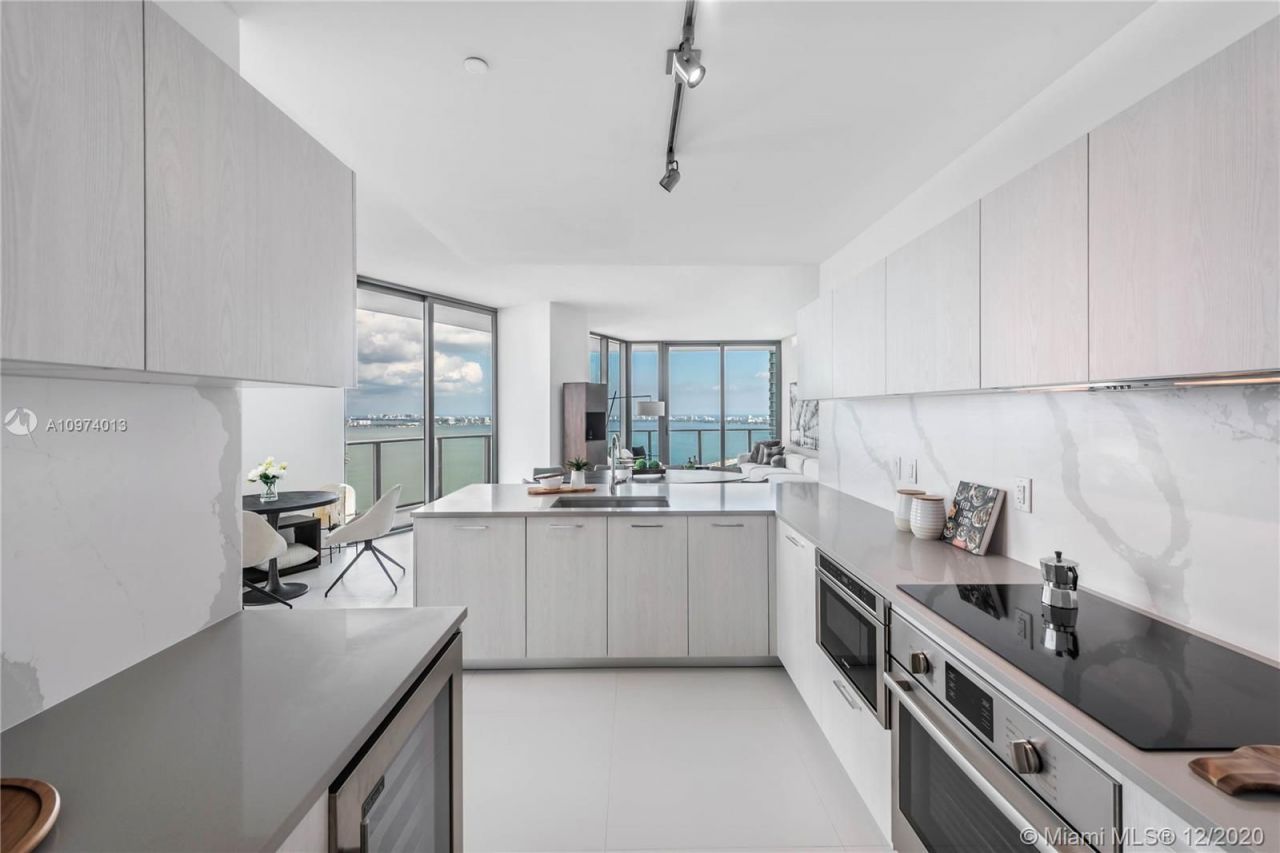 Ático en Miami, Estados Unidos, 220 m² - imagen 3