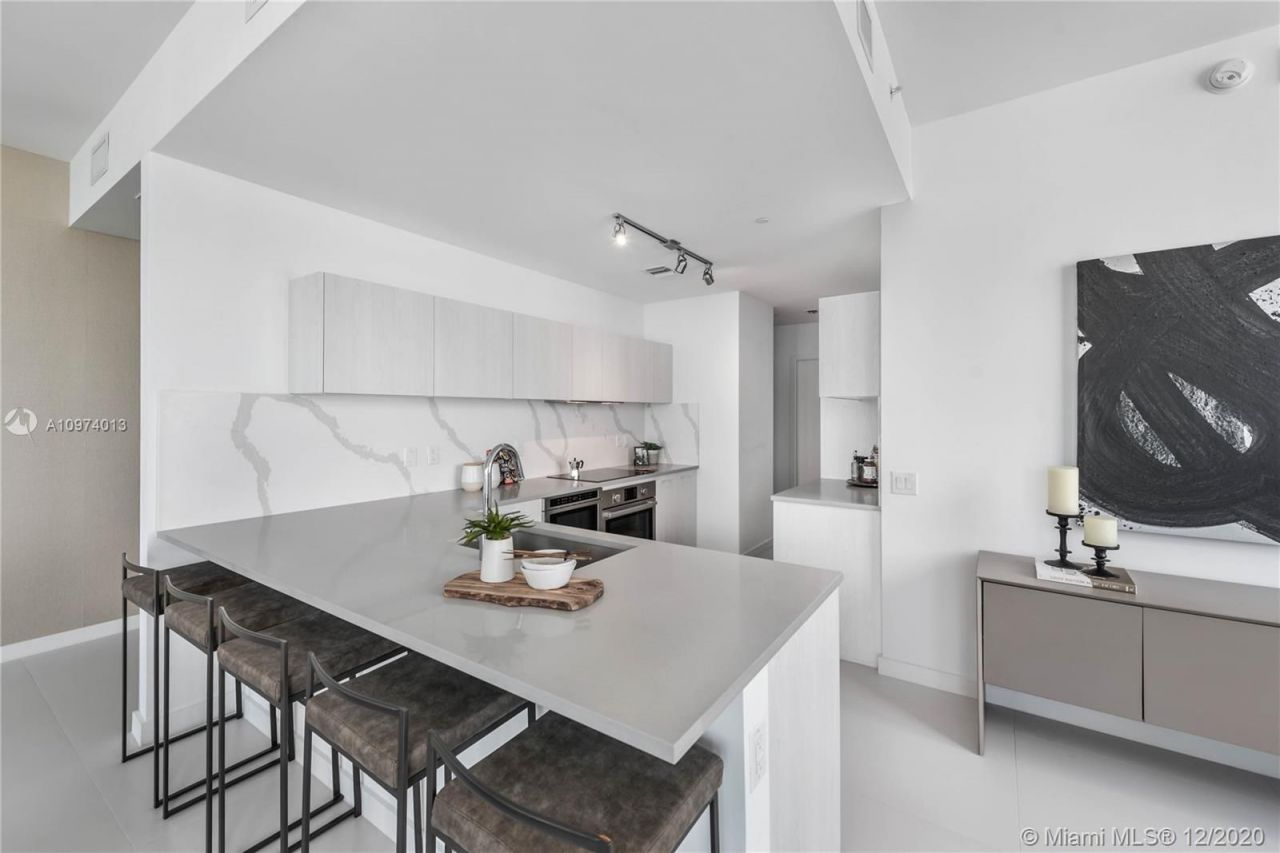 Ático en Miami, Estados Unidos, 220 m² - imagen 10