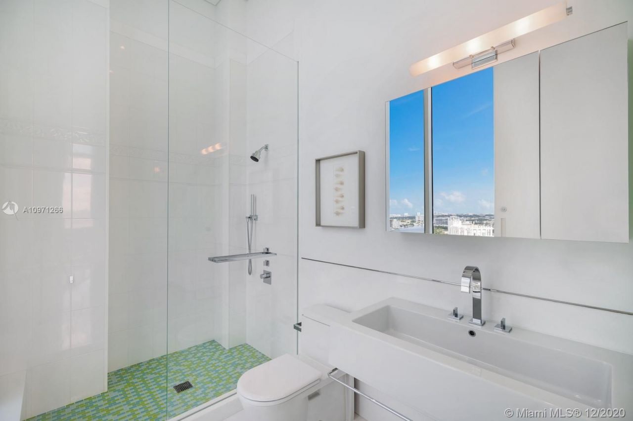 Penthouse in Miami, USA, 800 m² - picture 8