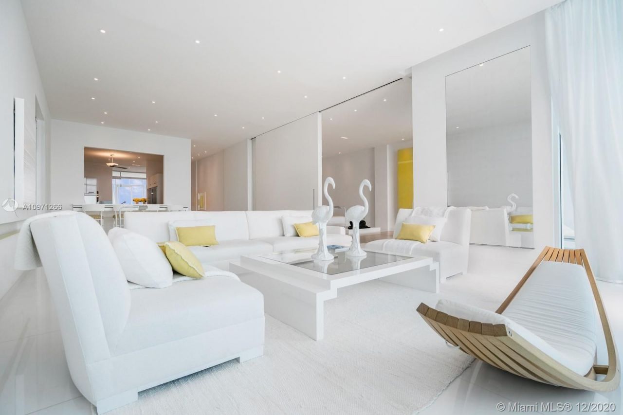 Penthouse in Miami, USA, 800 m² - picture 6