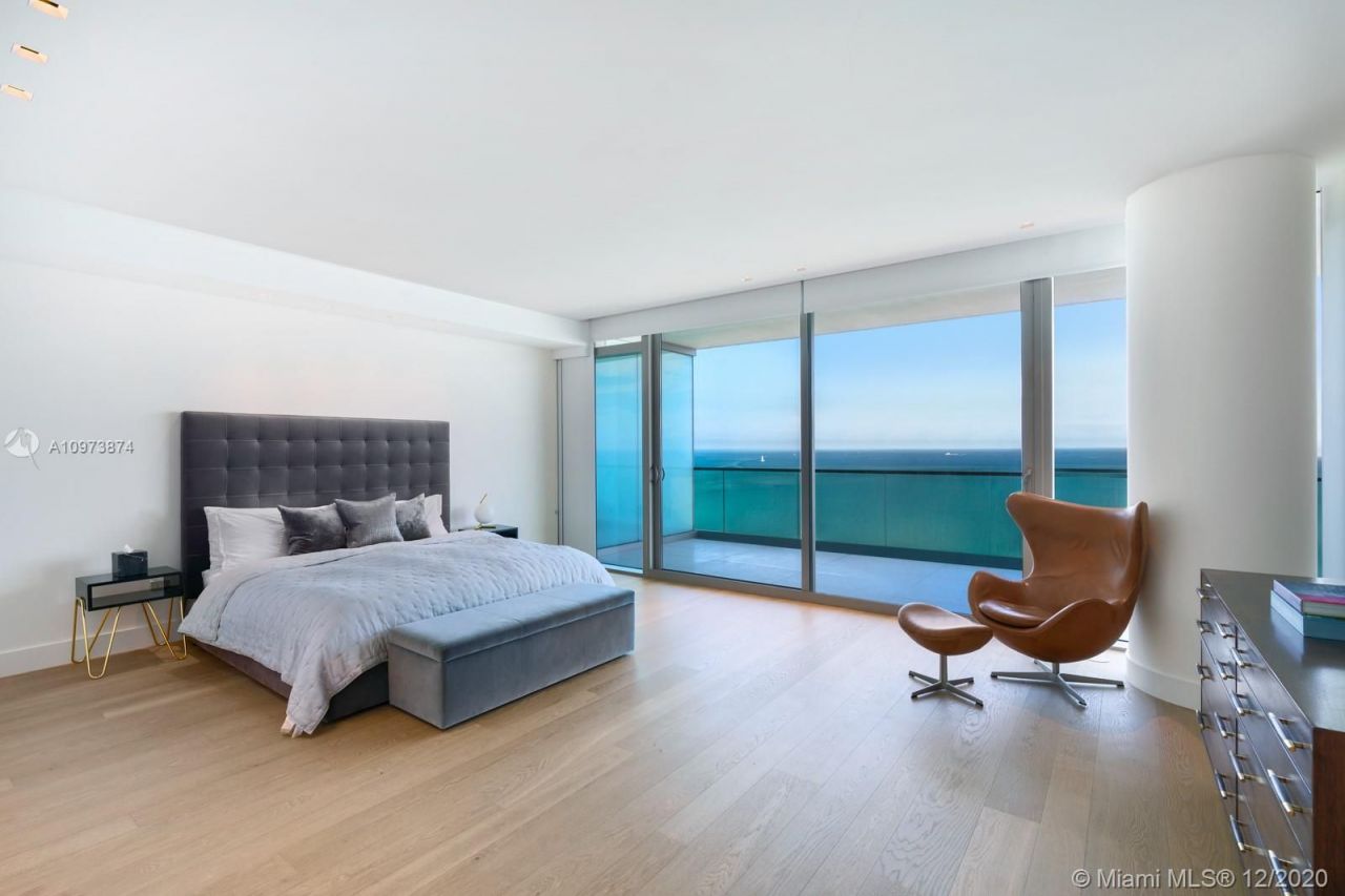 Flat in Miami, USA, 380 m² - picture 5