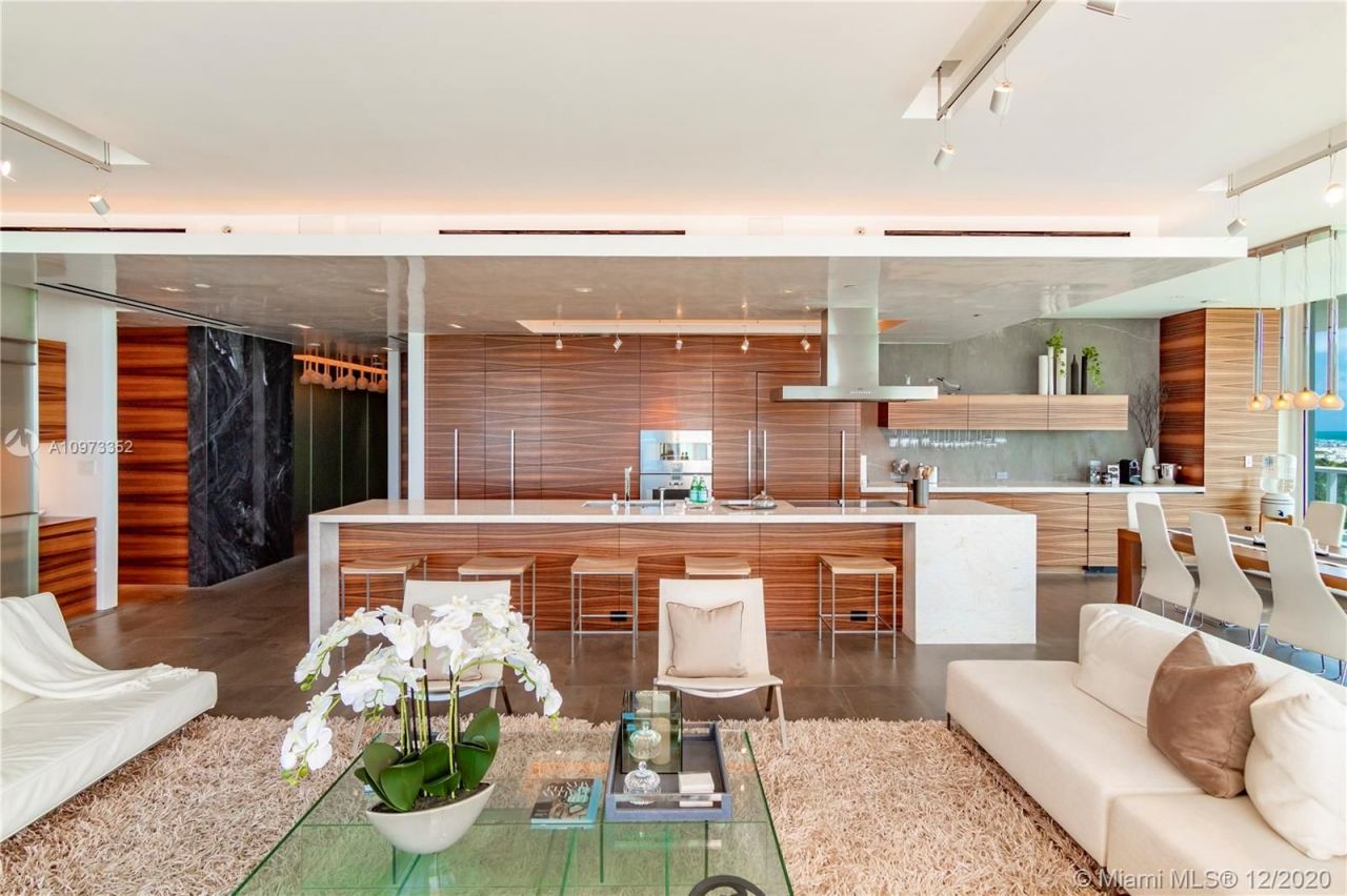 Piso en Miami, Estados Unidos, 250 m² - imagen 16