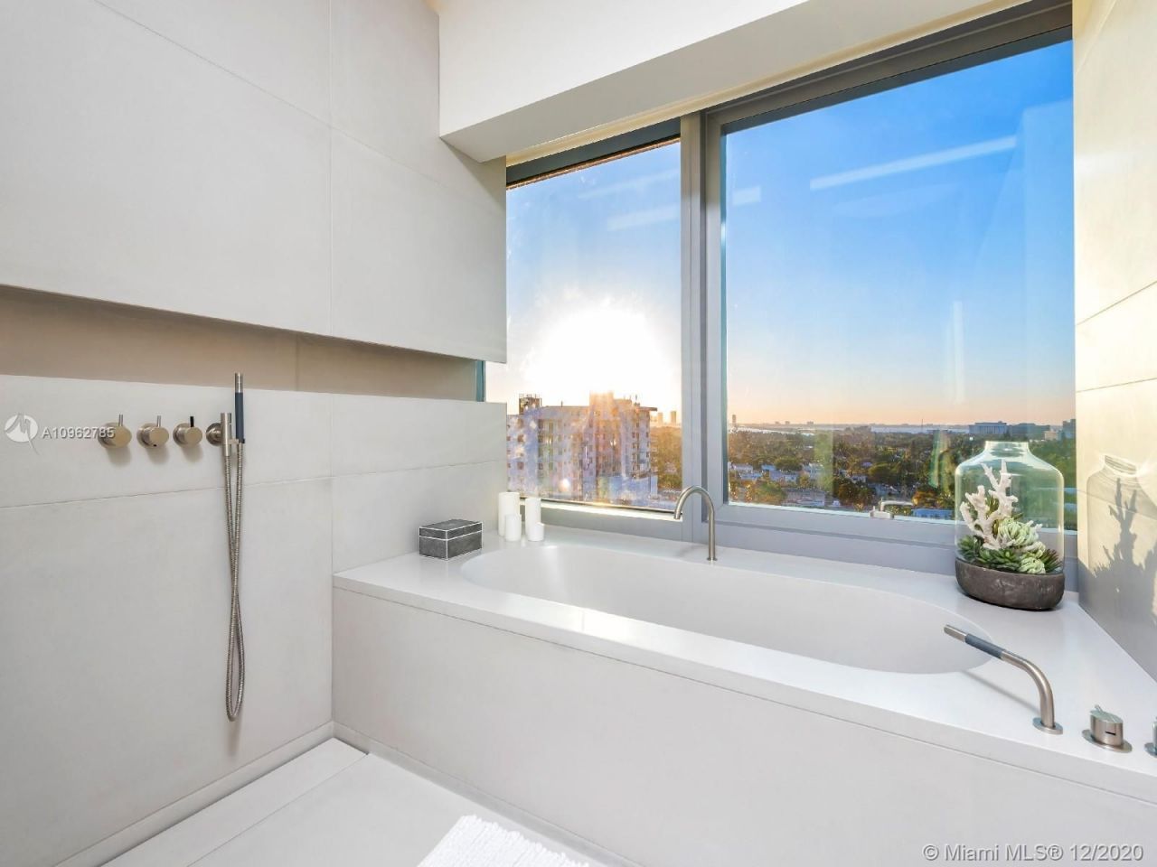 Piso en Miami, Estados Unidos, 340 m² - imagen 7