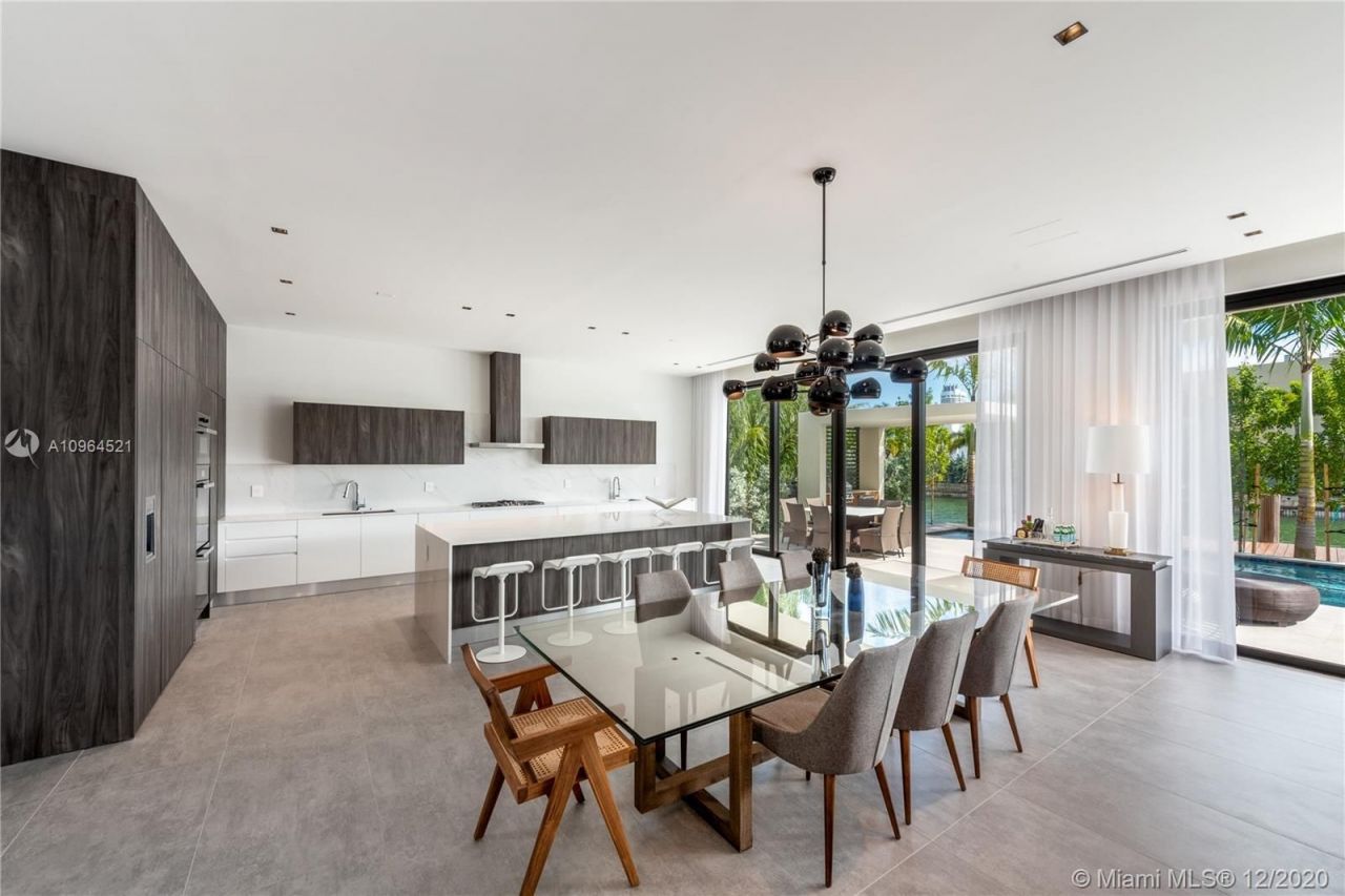 Villa à Miami, États-Unis, 420 m² - image 4