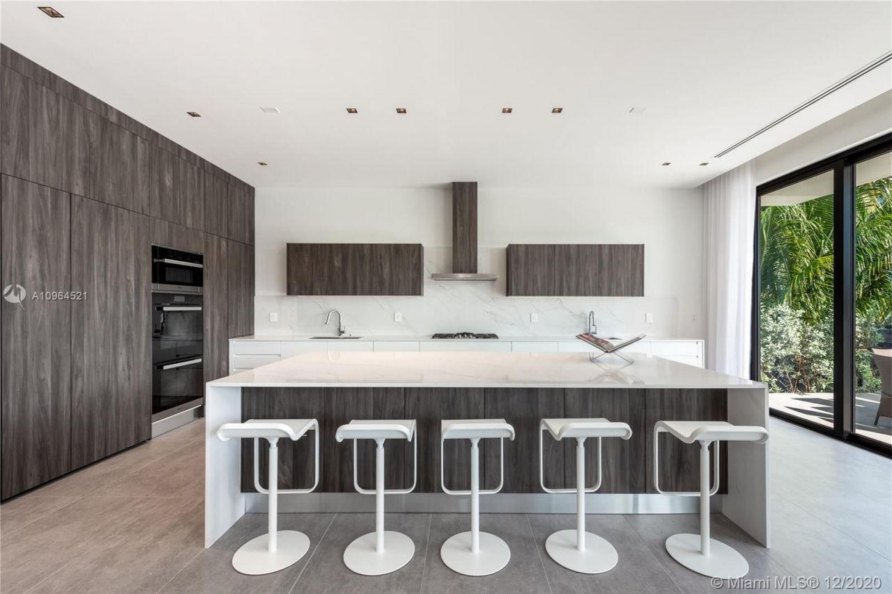 Villa à Miami, États-Unis, 420 m² - image 13