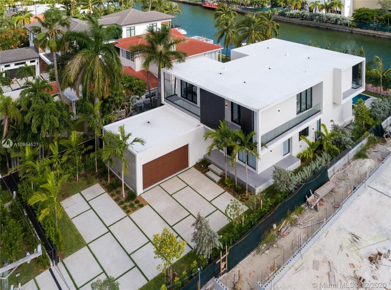 Villa à Miami, États-Unis, 420 m² - image 9