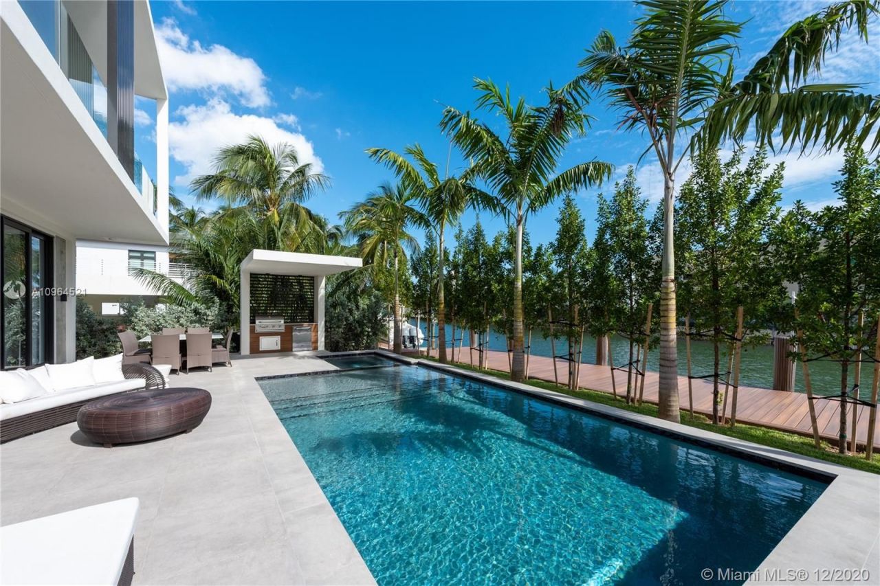 Villa à Miami, États-Unis, 420 m² - image 7