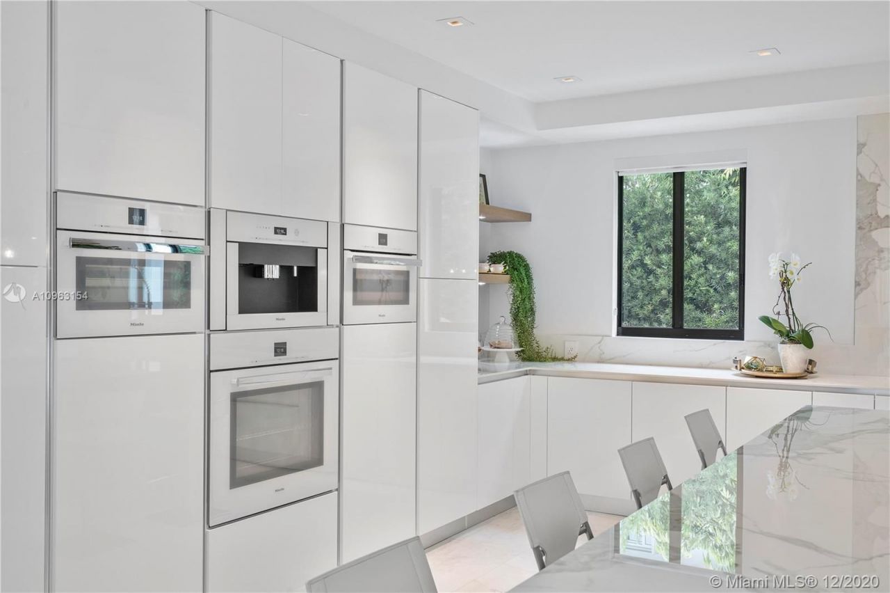 Villa à Miami, États-Unis, 400 m² - image 10