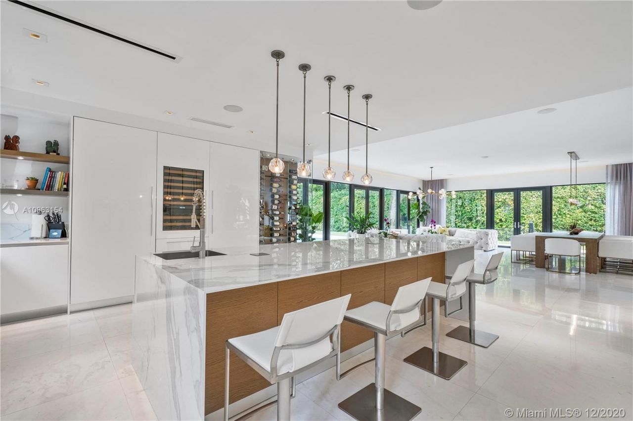 Villa à Miami, États-Unis, 400 m² - image 5