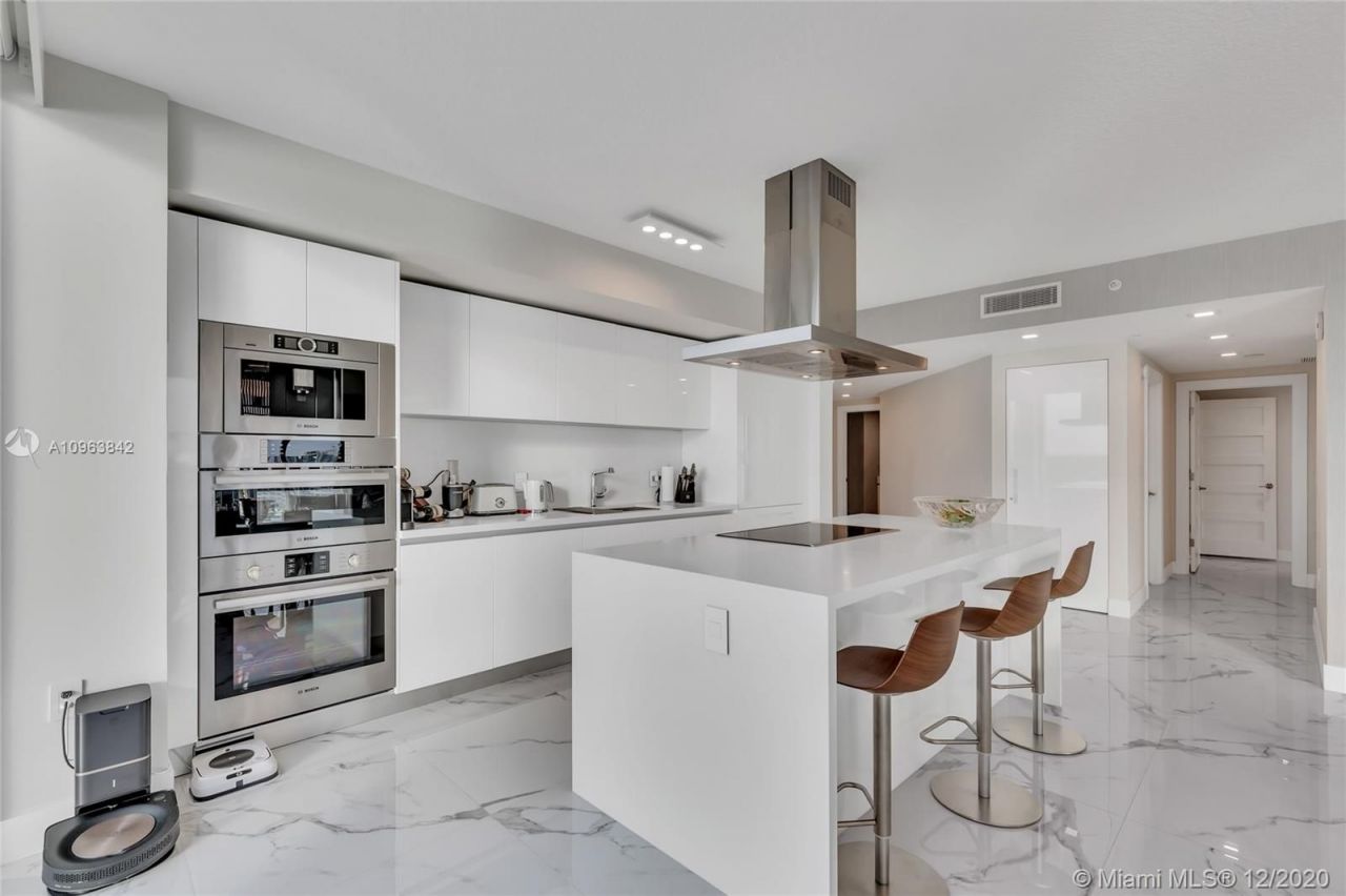 Piso en Miami, Estados Unidos, 170 m² - imagen 13