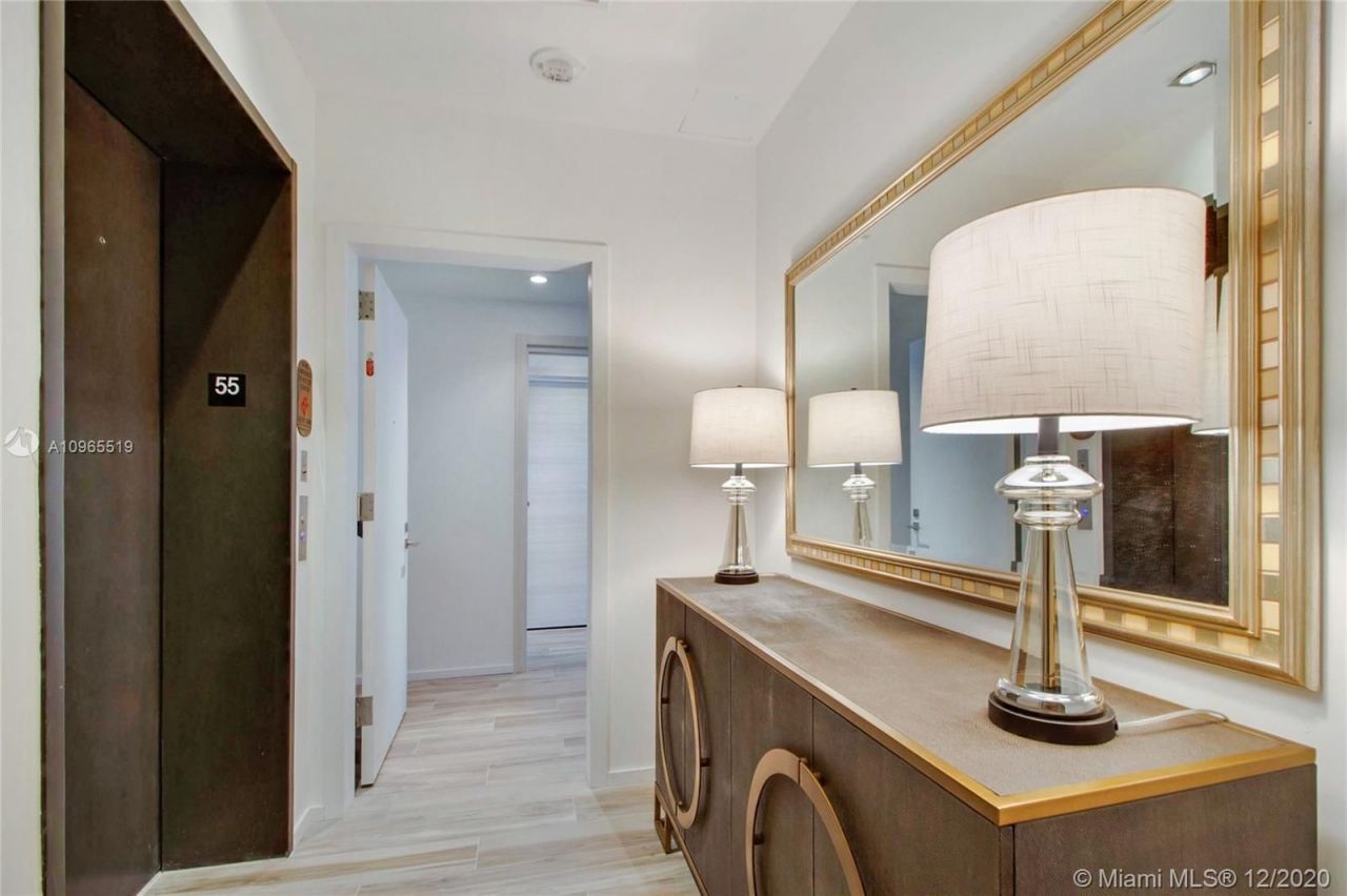 Flat in Miami, USA, 120 m² - picture 7