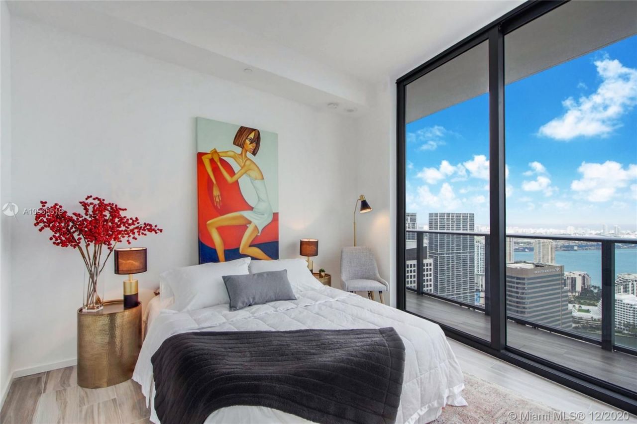 Flat in Miami, USA, 120 m² - picture 10