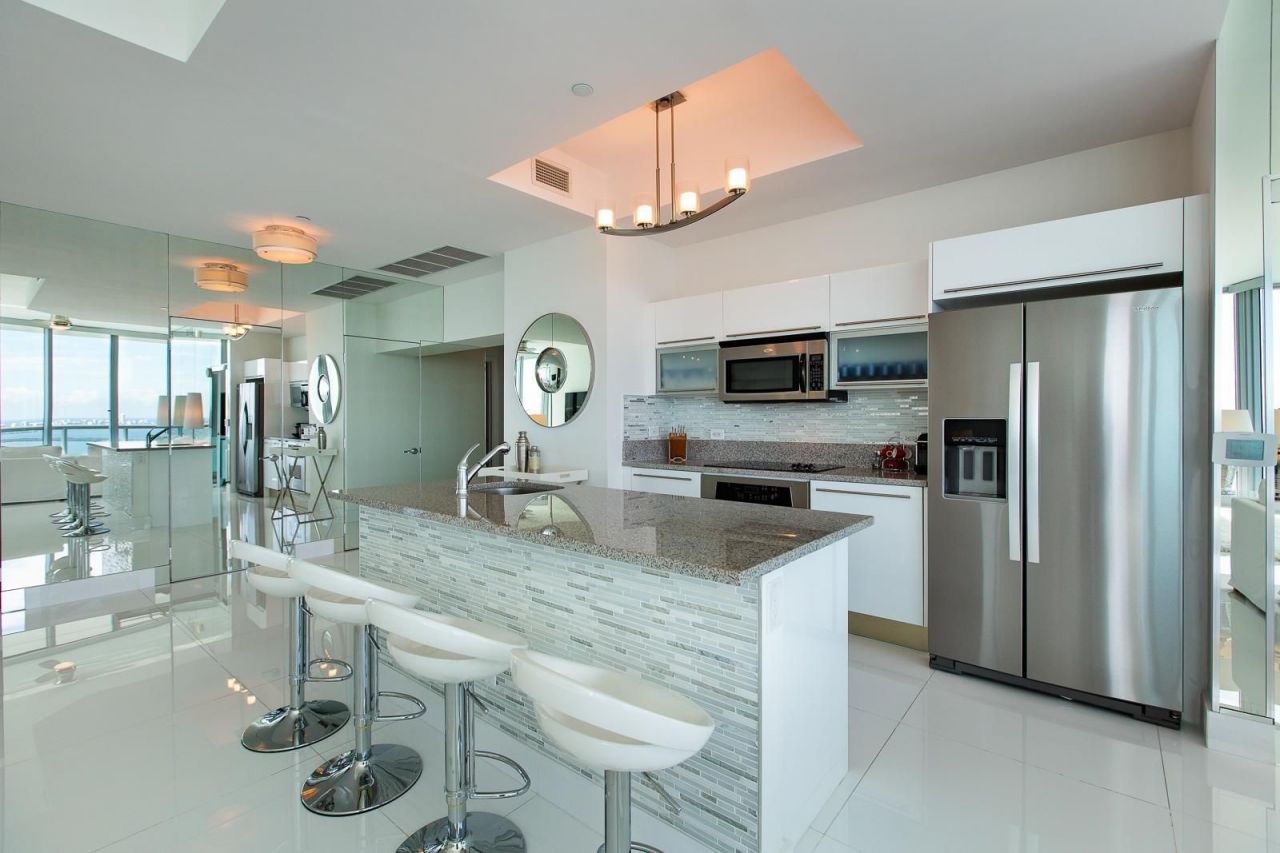 Flat in Miami, USA, 160 m² - picture 13