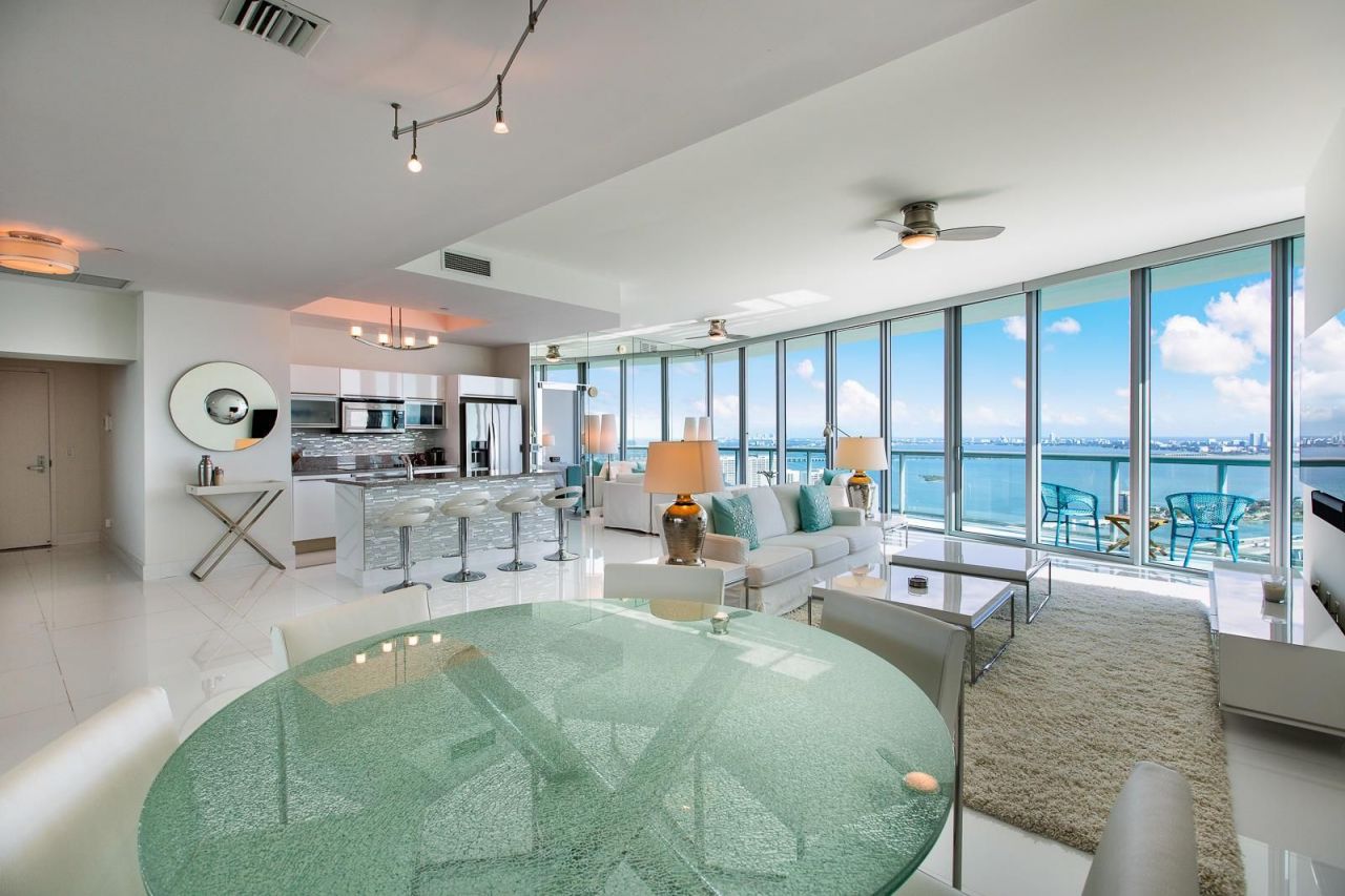 Flat in Miami, USA, 160 m² - picture 3