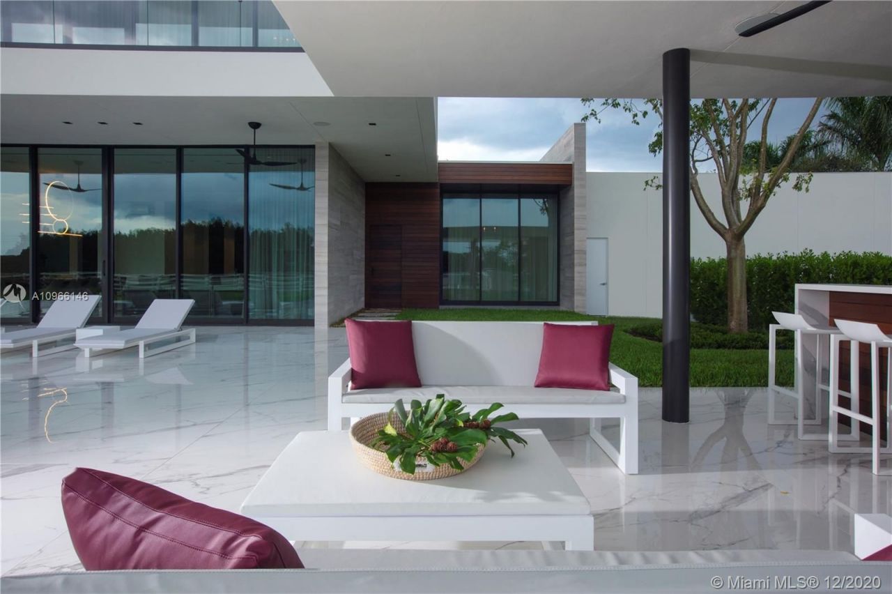 Villa in Miami, USA, 900 m² - picture 17