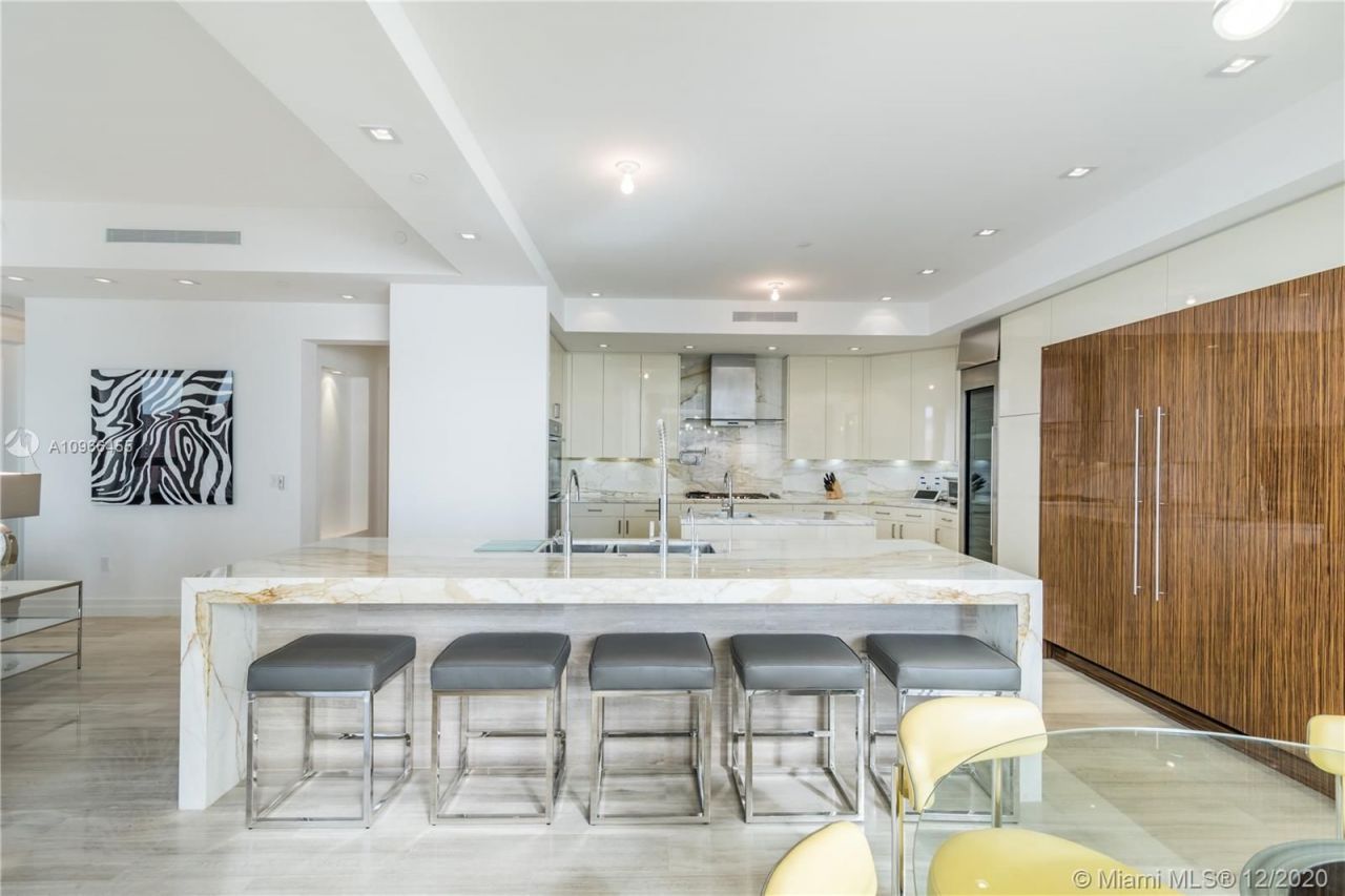 Appartement à Miami, États-Unis, 420 m² - image 3