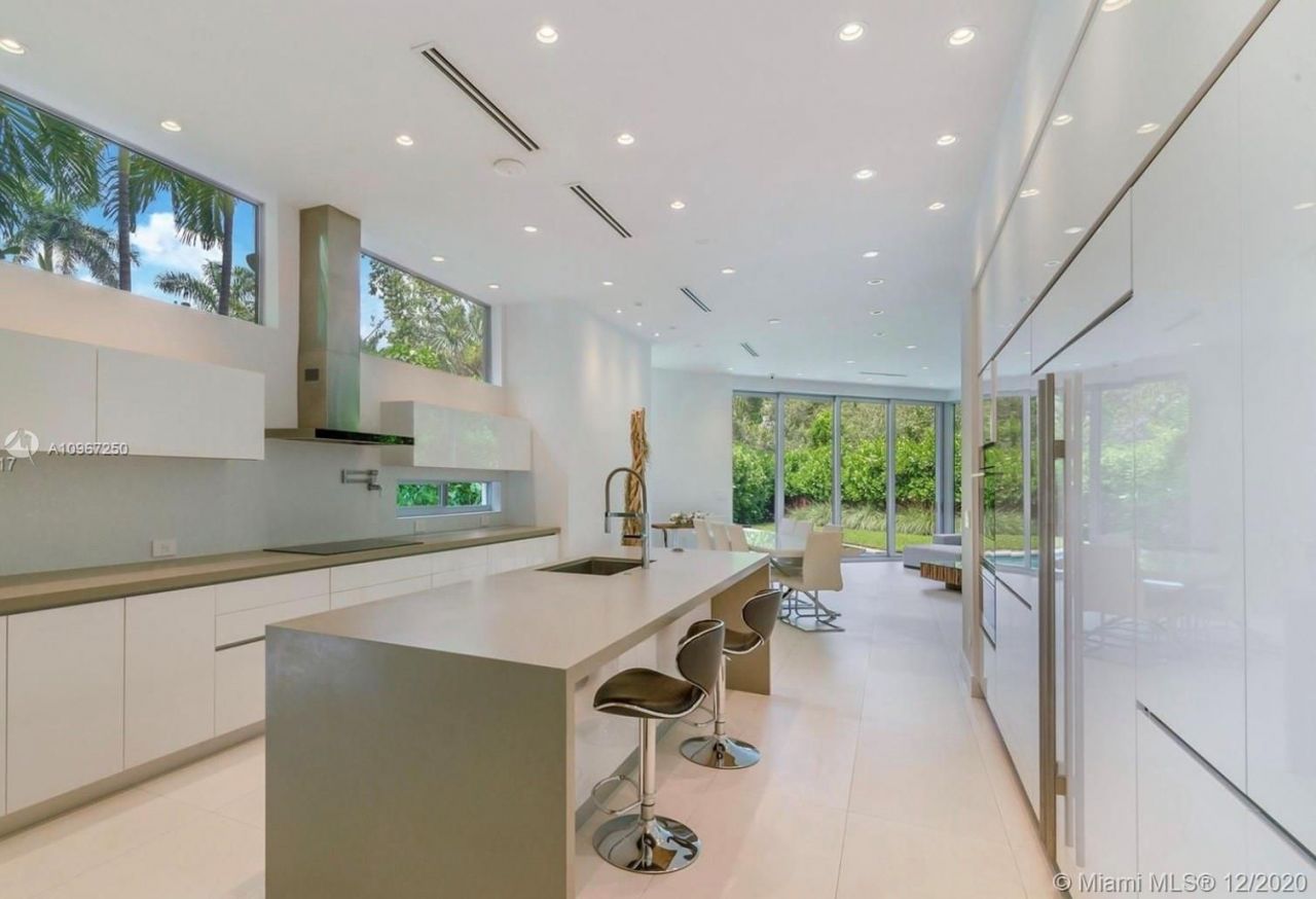 Villa à Miami, États-Unis, 380 m² - image 15