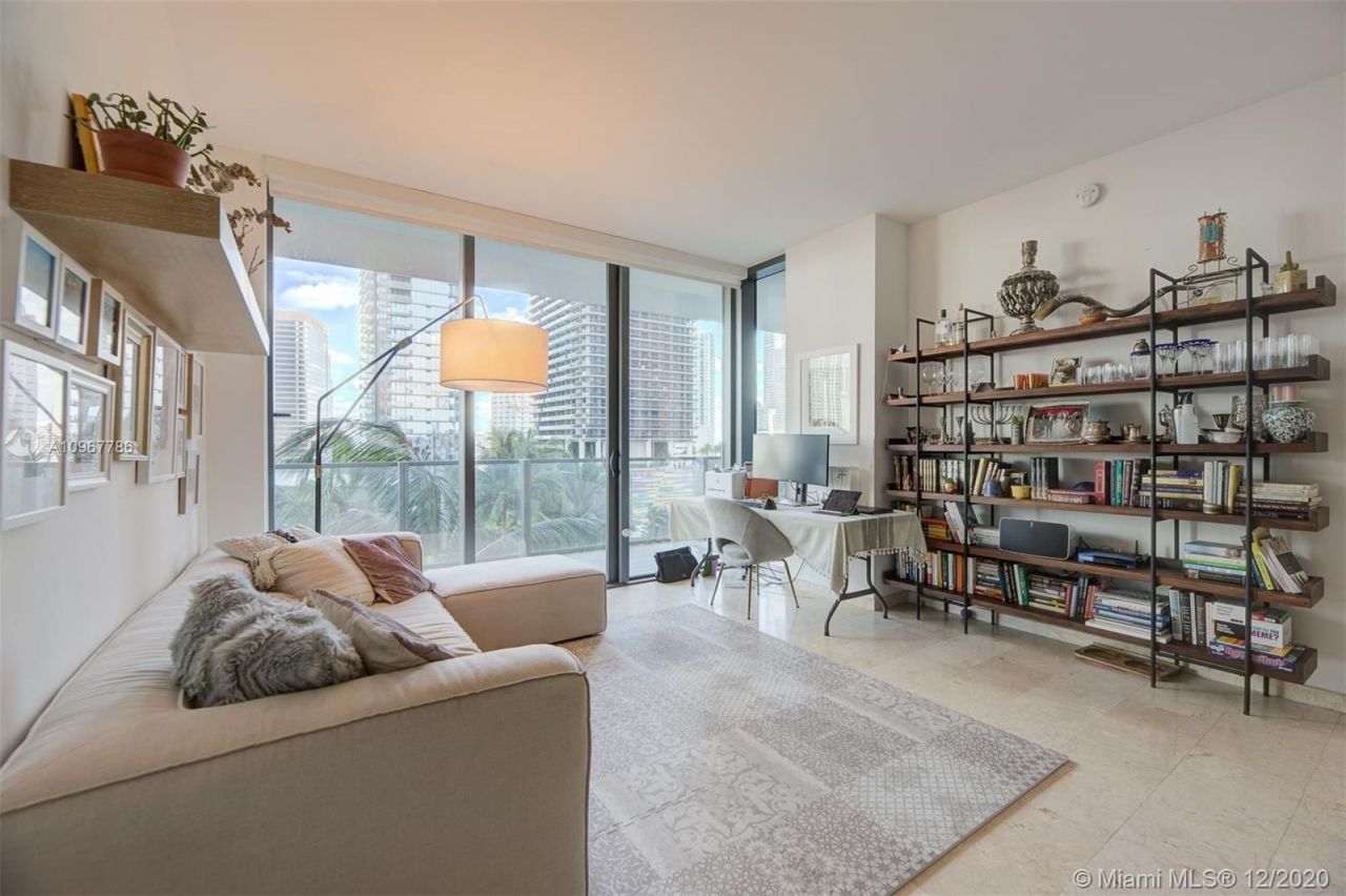 Appartement à Miami, États-Unis, 110 m² - image 2