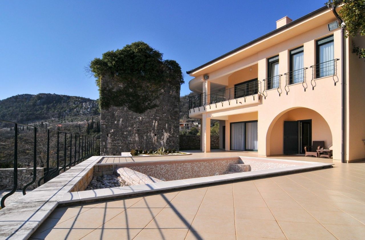 Villa in Herceg-Novi, Montenegro, 495 m² - Foto 2