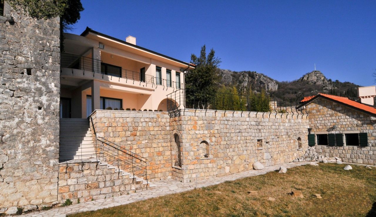 Villa in Herceg-Novi, Montenegro, 495 m² - Foto 11