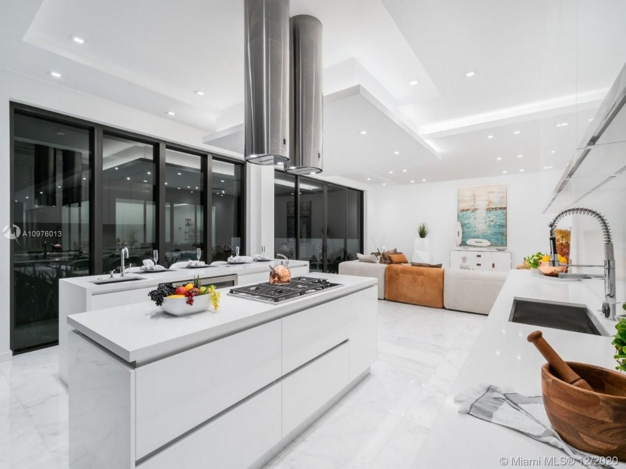 Villa a Miami, USA, 900 m² - foto 9