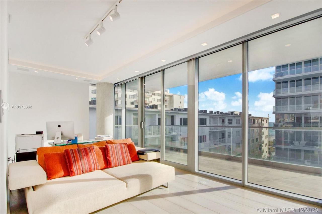 Penthouse in Miami, USA, 250 m² - picture 15