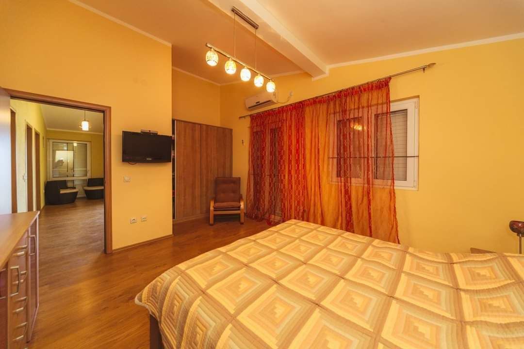 Cabaña en el Bar, Montenegro, 218 m² - imagen 17