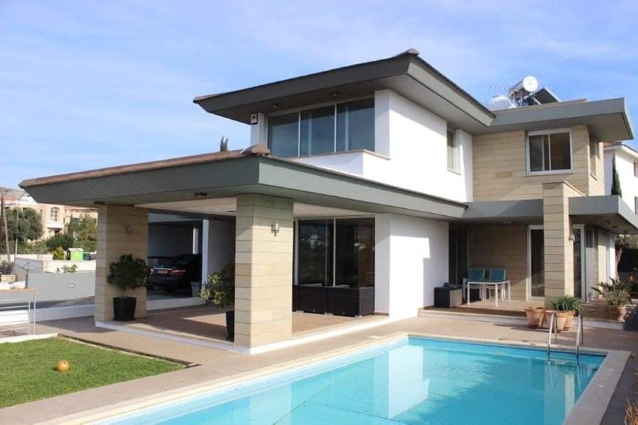 Villa in Paphos, Cyprus, 380 m² - picture 1