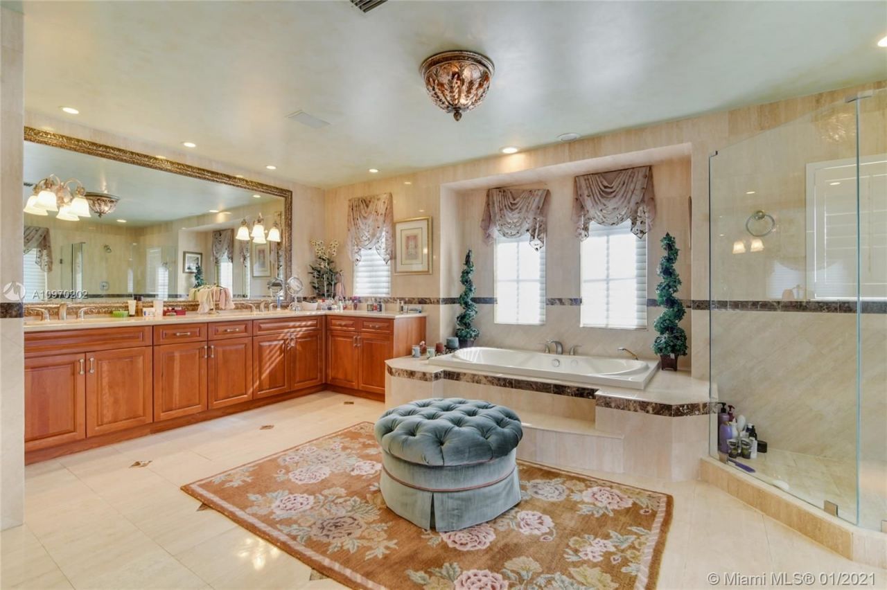 Villa in Miami, USA, 400 m² - picture 8