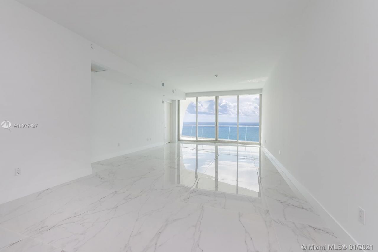 Flat in Miami, USA, 250 m² - picture 16
