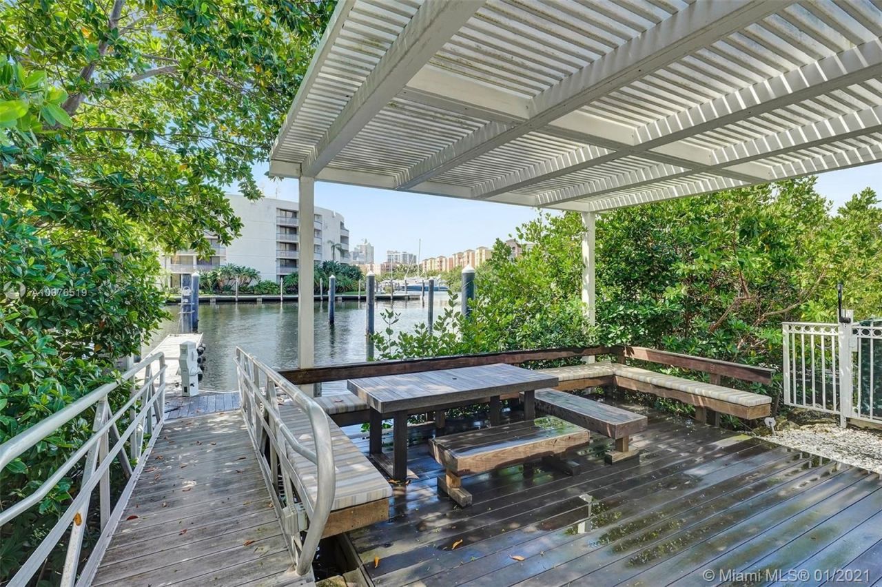 Villa a Miami, USA, 300 m² - foto 2