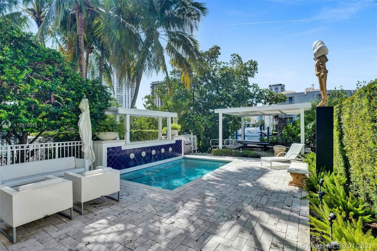 Villa a Miami, USA, 300 m² - foto 3