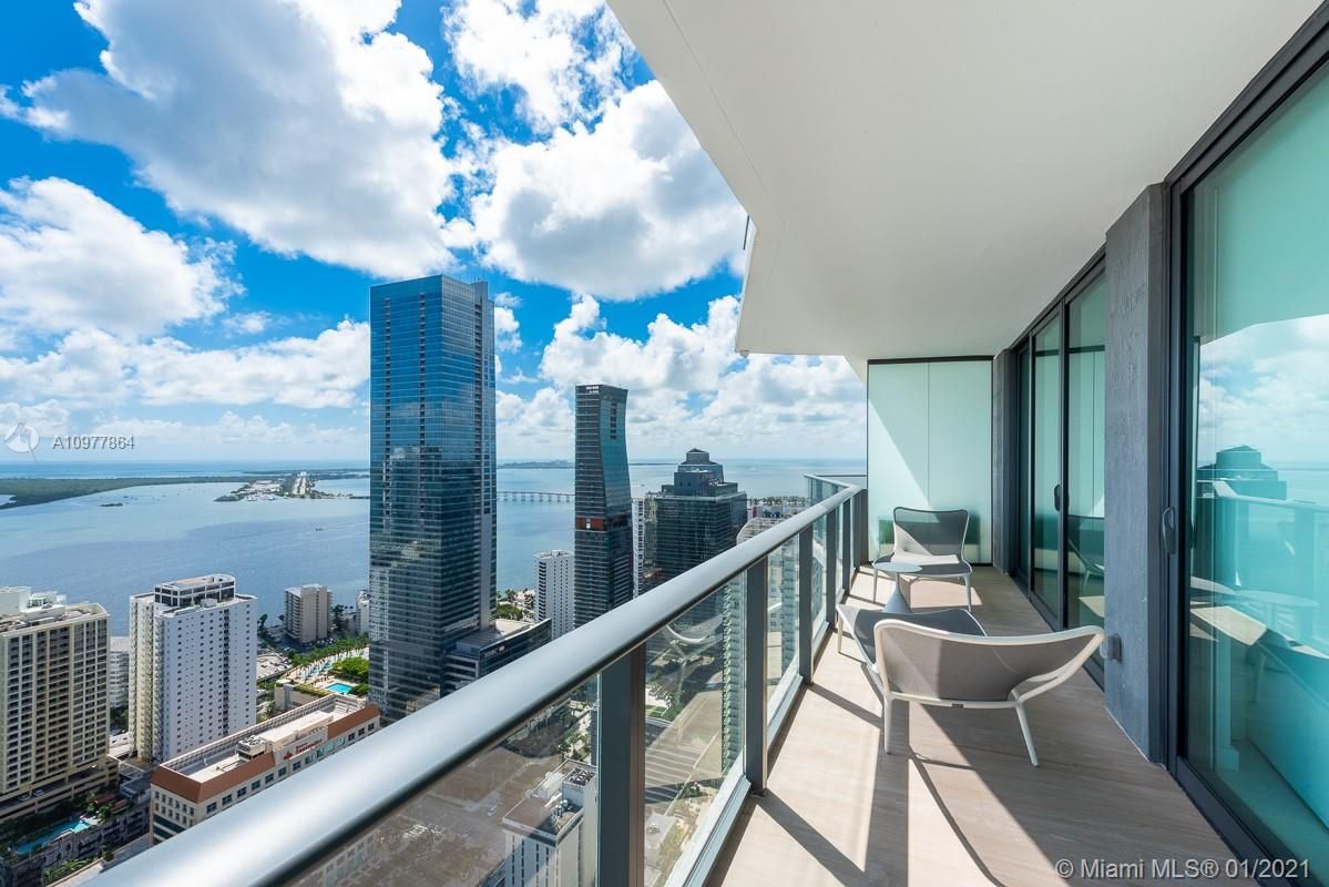 Piso en Miami, Estados Unidos, 80 m² - imagen 1