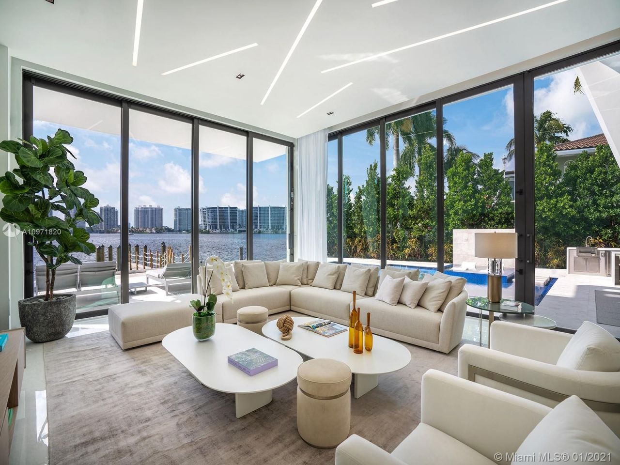 Villa in Miami, USA, 700 m² - Foto 15