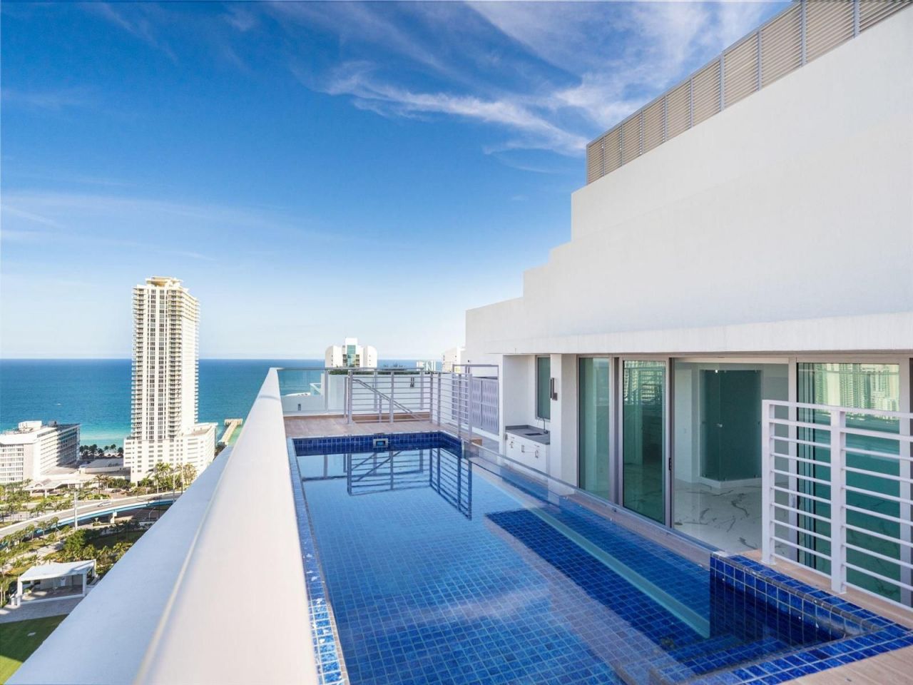 Penthouse à Miami, États-Unis, 400 m² - image 1