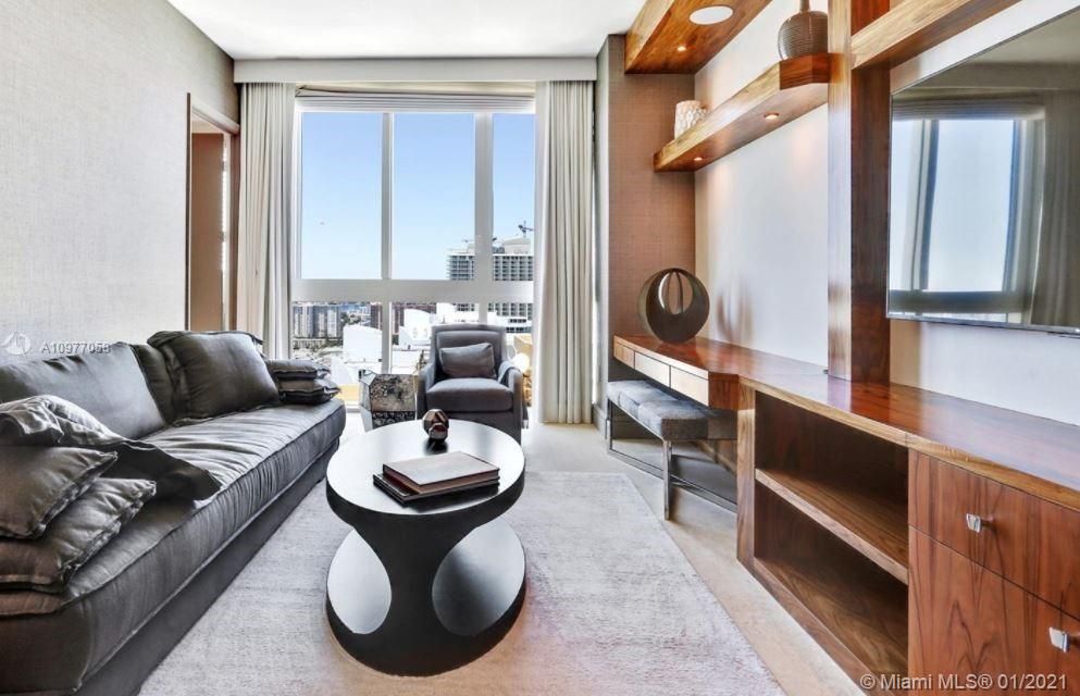 Flat in Miami, USA, 370 m² - picture 10