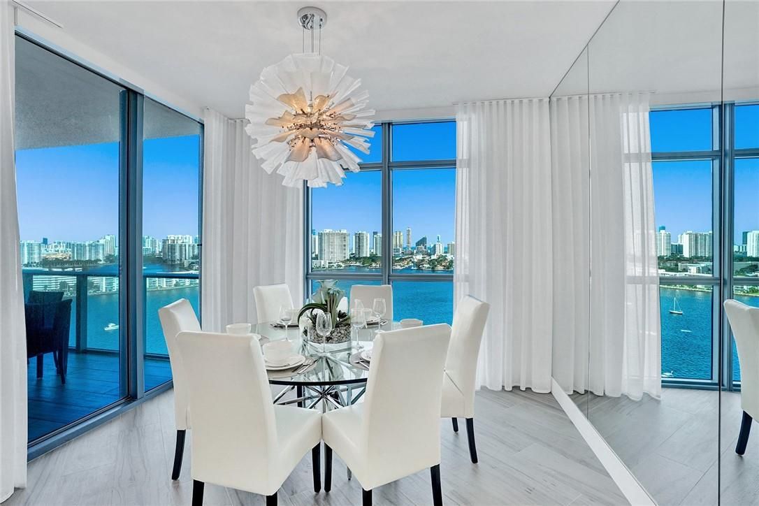 Flat in Miami, USA, 250 m² - picture 12
